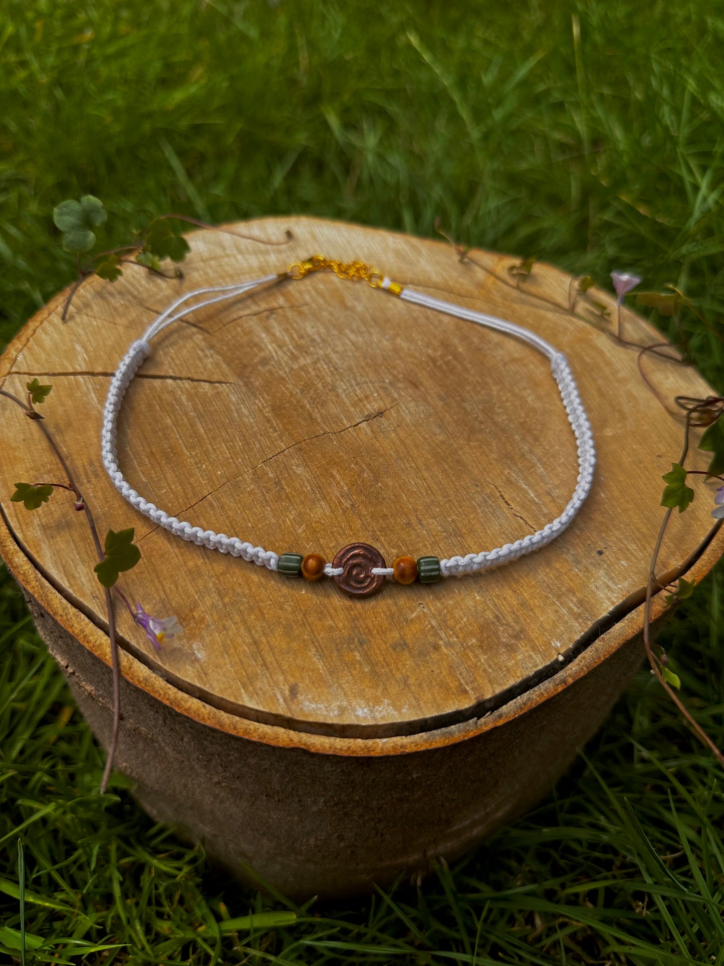 Copper pendant macramé choker necklace.