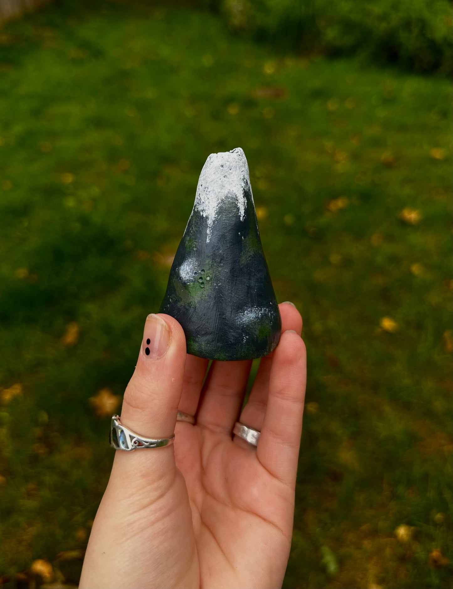 Mini incense mountain cover.