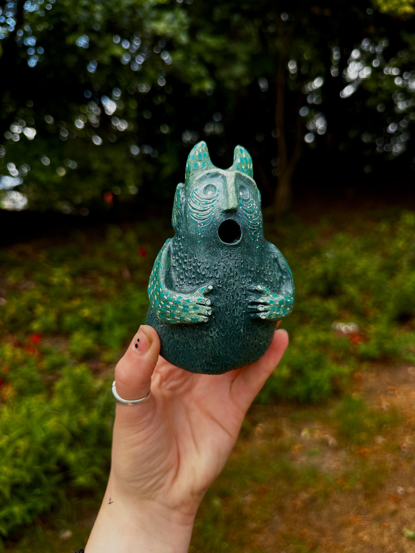 The slumping exhale incense creature.