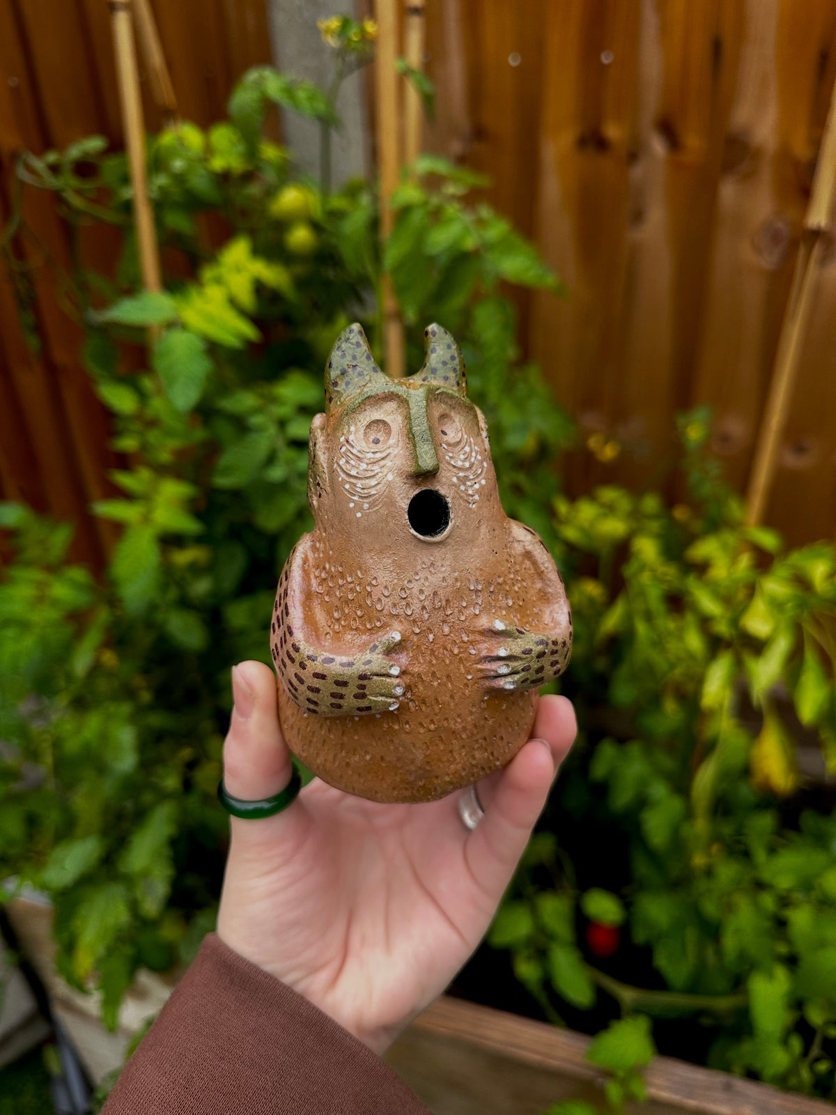 The slumping exhale incense creature.