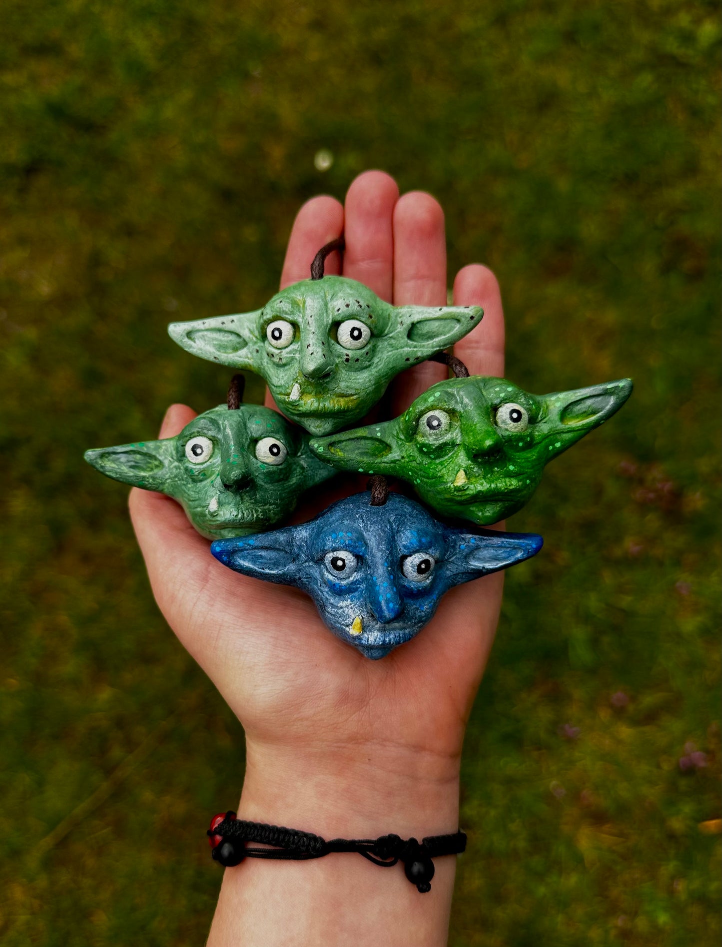Goblin light pulley or tingle-tangle