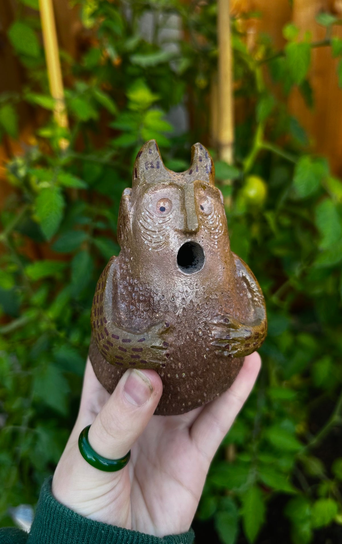 The slumping exhale incense creature.