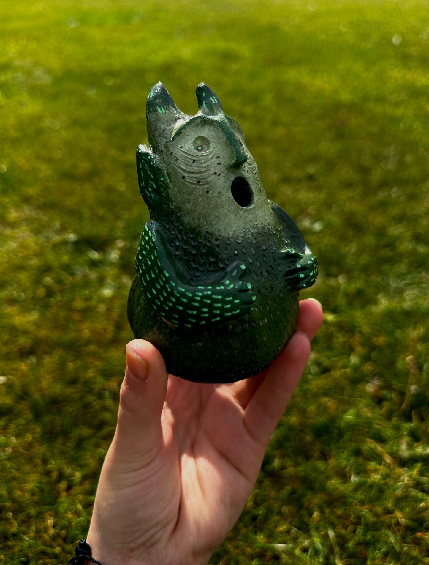 The slumping exhale incense creature.