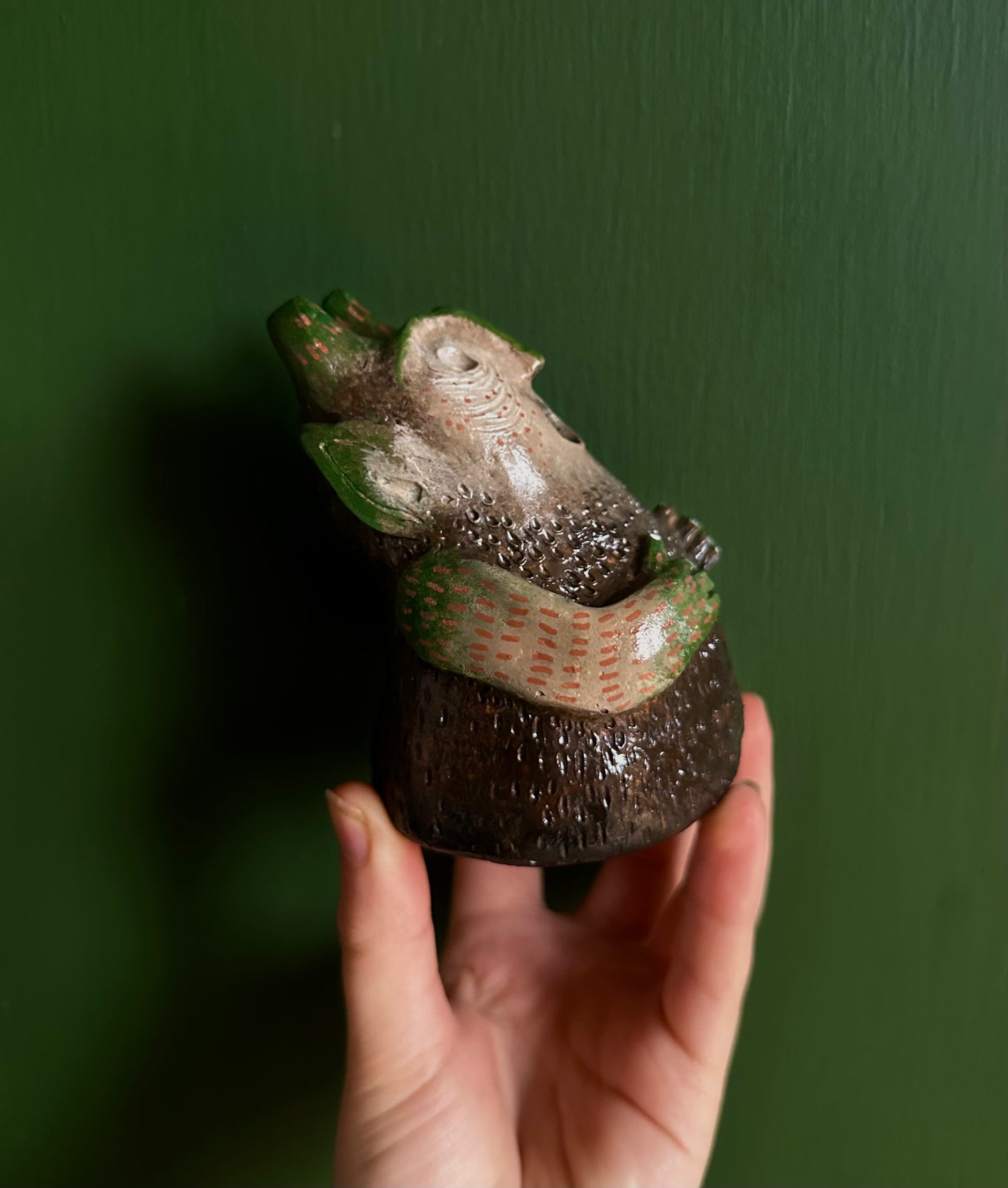 The slumping exhale incense creature.