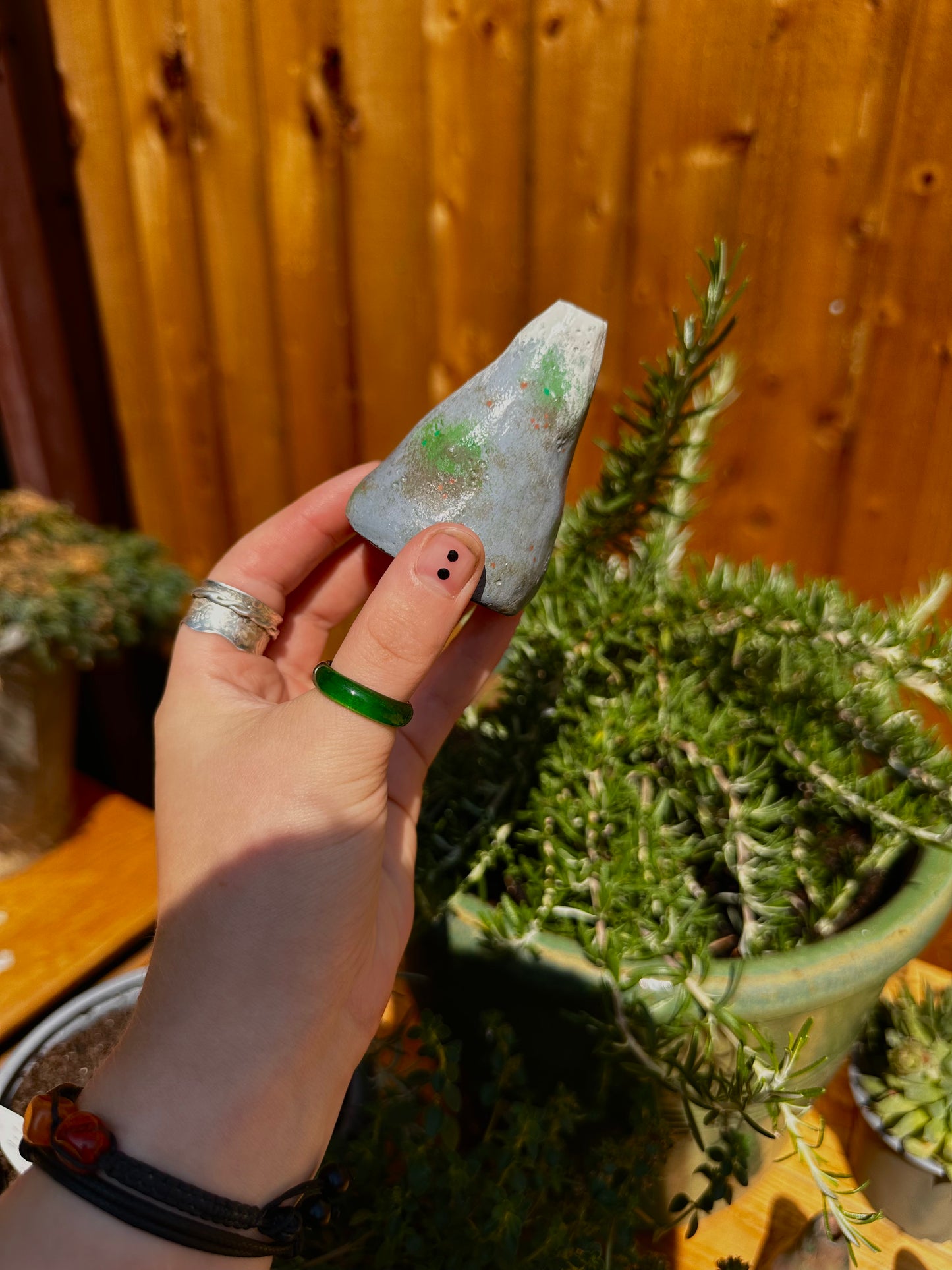 Mini incense mountain cover.