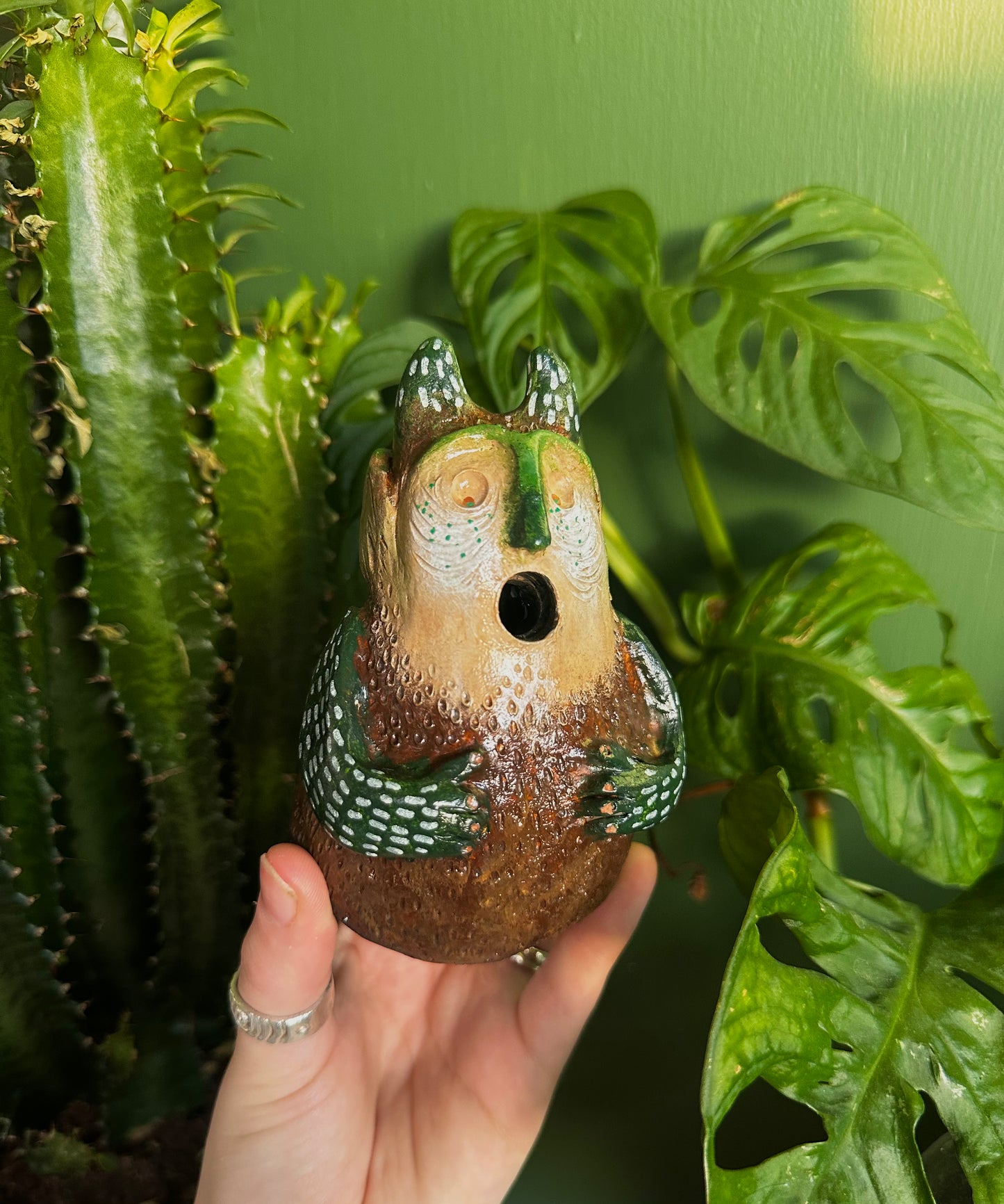 The slumping exhale incense creature.