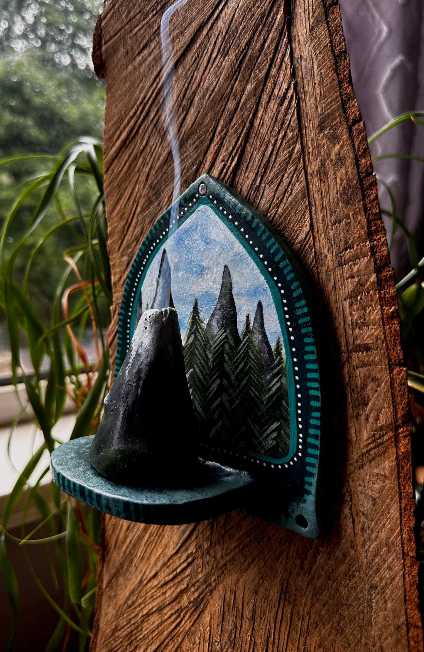 smoky Incense Mountain shelfs.