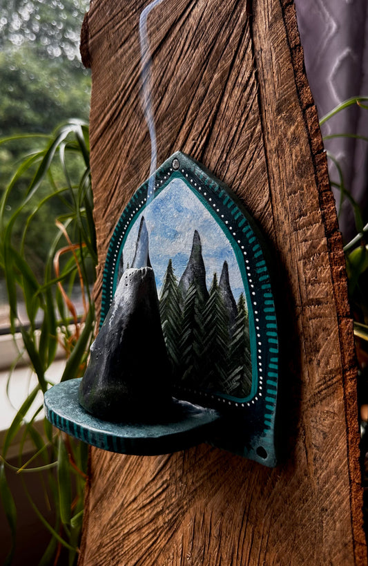 smoky Incense Mountain shelfs.