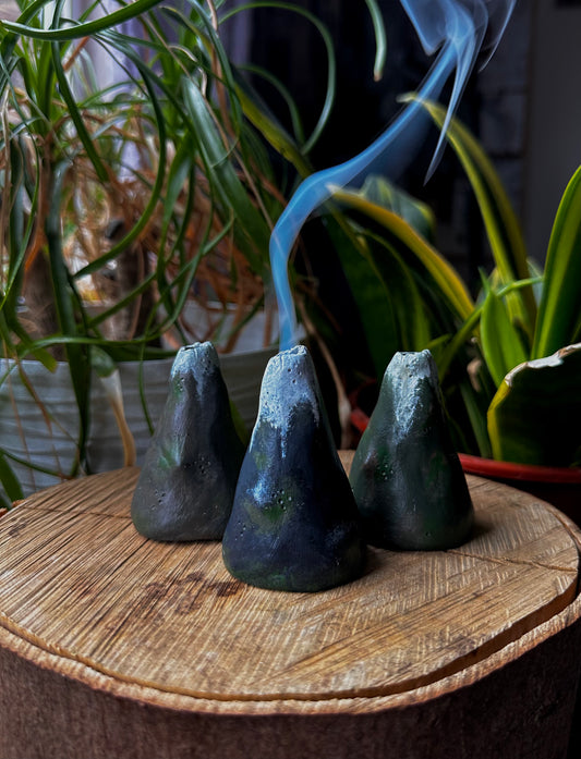 Mini incense mountain cover.