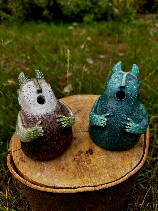 The slumping exhale incense creature.